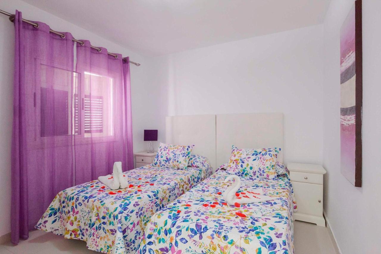 Villa Sara En San Eugenio - Sara Vacation أذيخي المظهر الخارجي الصورة