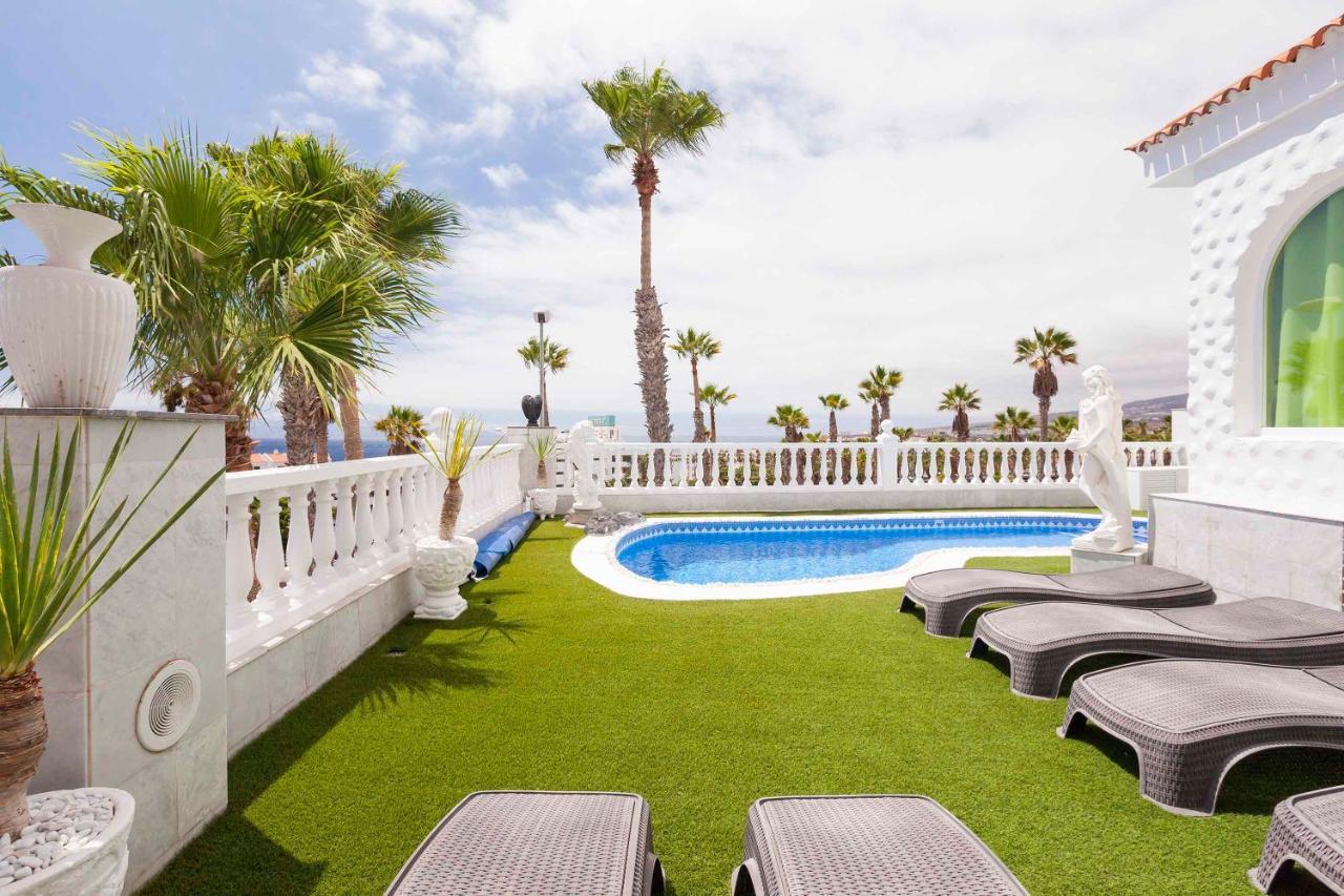 Villa Sara En San Eugenio - Sara Vacation أذيخي المظهر الخارجي الصورة