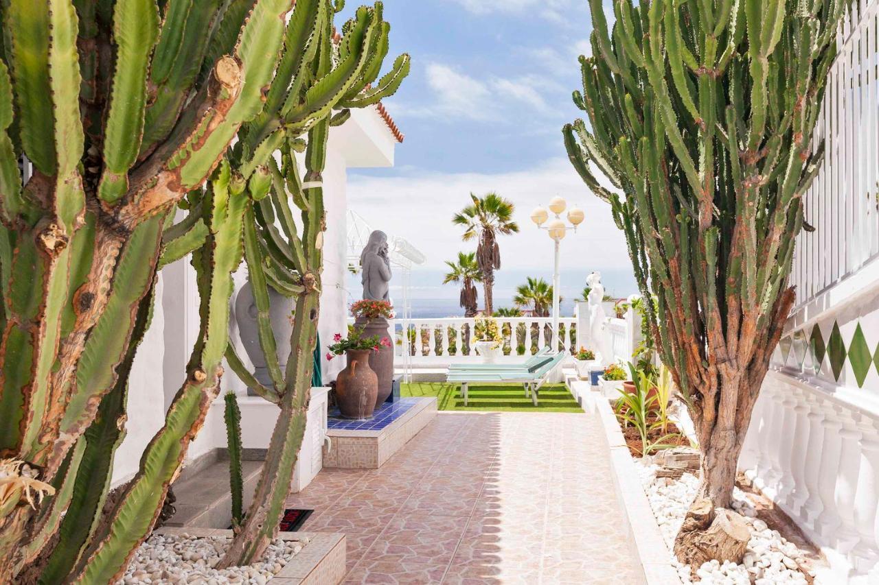 Villa Sara En San Eugenio - Sara Vacation أذيخي المظهر الخارجي الصورة